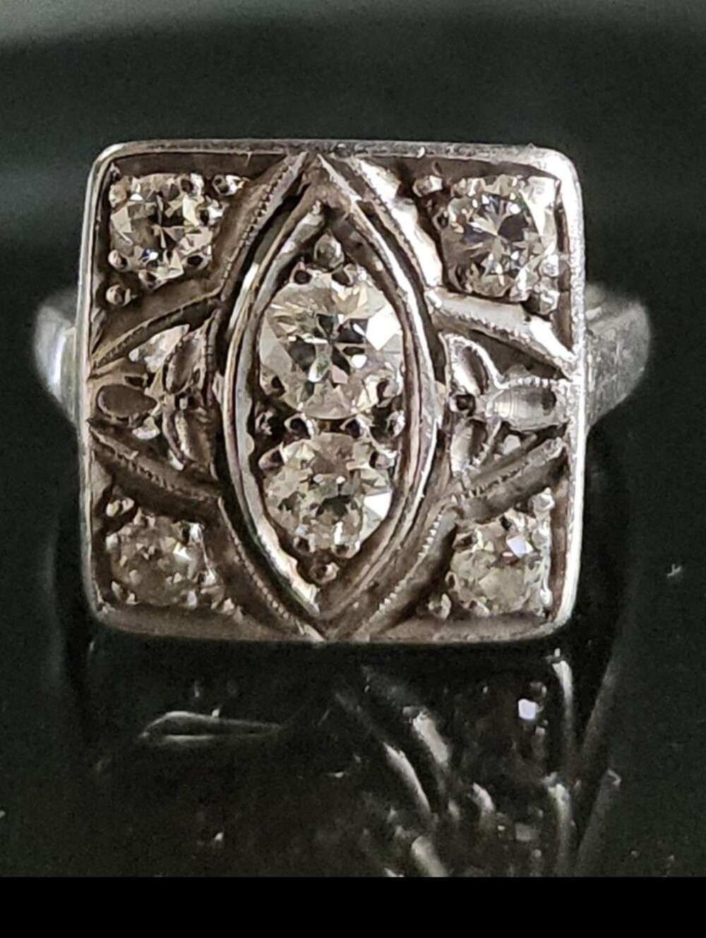 14K Art Deco Diamonds Ring